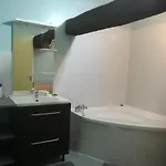 Simple Avec Wifi Δωμάτια σε οικογενειακή κατοικία