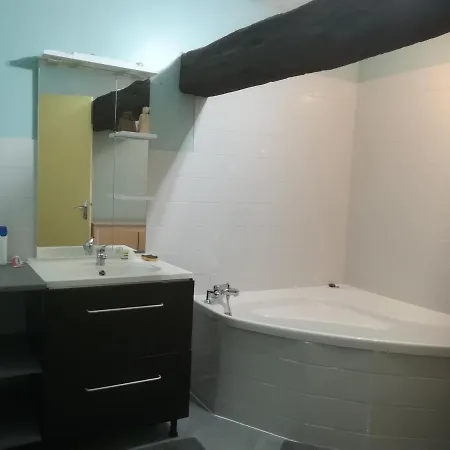 Simple Avec Wifi Homestay